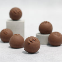  Vegan Milk Chocolate Truffles